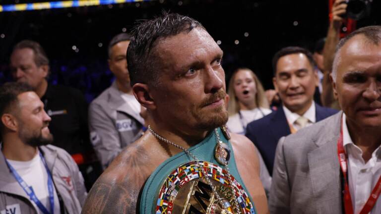 Олександр Усик позбавився титулу WBO